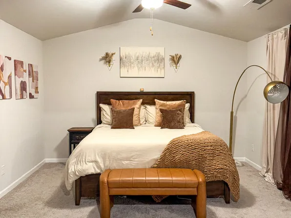 213 Switcher Ct, Union City, GA