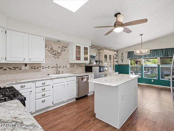 5th image of 1929 E Mountain Hollow Dr