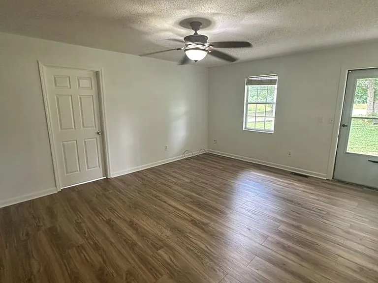 6250 W Highway 136 — Photo 2