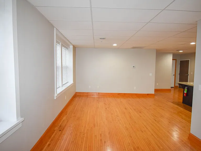 110 E Bald Eagle St — Photo 39