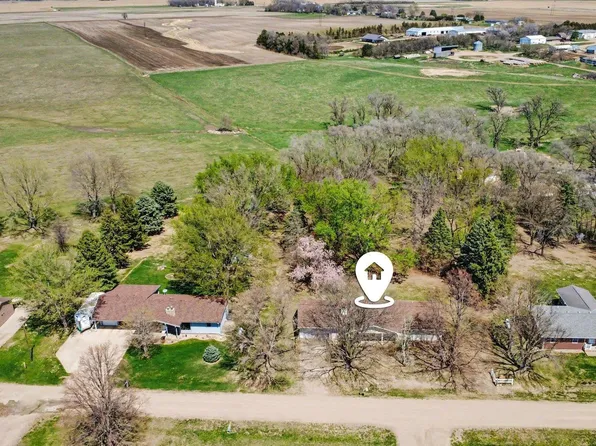 4210 Hermans Loop, Yankton, SD 57078