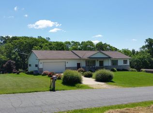 N2080 Korn Coulee Rd, Rockland, WI 54653