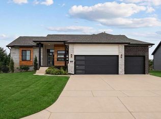 4909 N Emerald Ct, Maize, KS 67101
