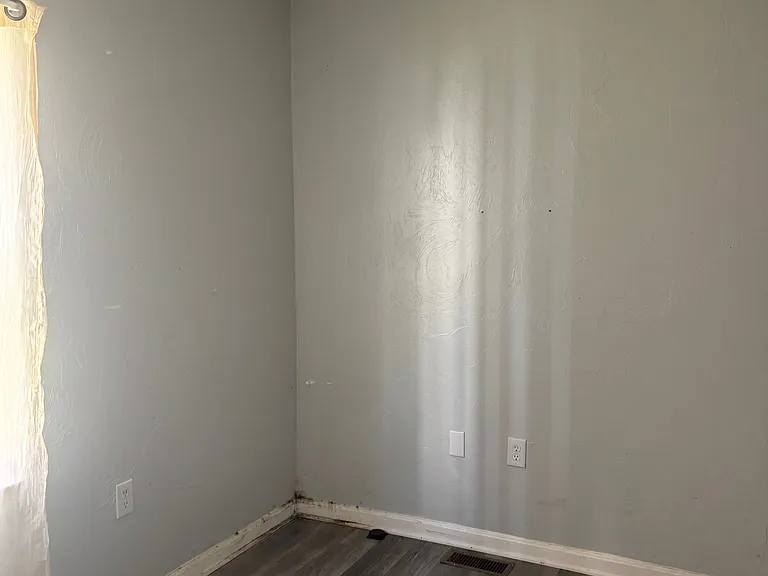 26 Lafayette St #2R — Photo 6