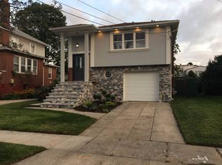 353 Rugby Rd, Cedarhurst, NY 11516