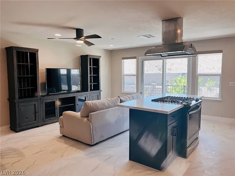 4631 Amazing View St — Photo 31