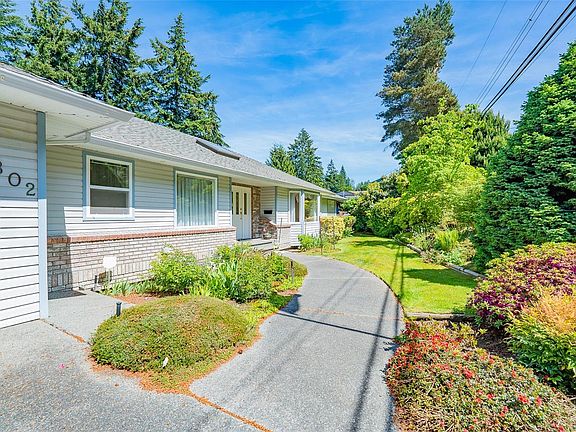3rd image of 4802 Laguna Way