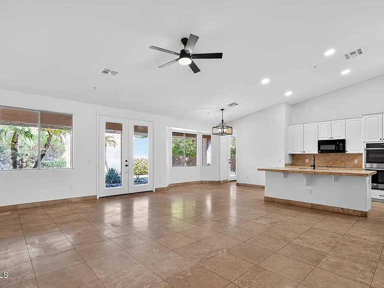 7742 E Los Gatos Dr — Photo 11