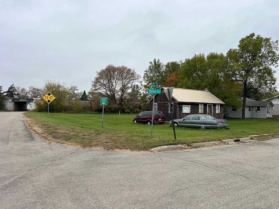 2nd image of 103 5th St