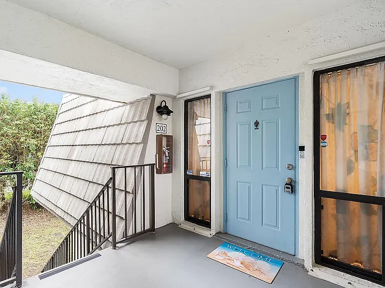 1220 Homewood Blvd #202-B — Photo 3