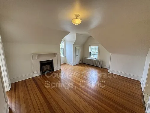 1238 Wood Ave #5 Photo 1