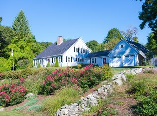 19 Sleepy Hollow Rd, Topsfield, MA 01983