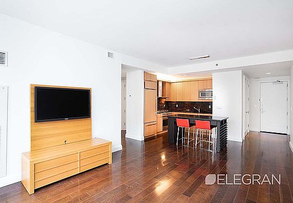 3rd image of 70 Little West St APT 22A