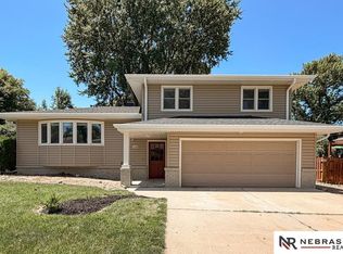 1218 S 165th St, Omaha, NE 68130