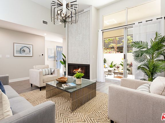 3rd image of 4735 La Villa Marina Unit F