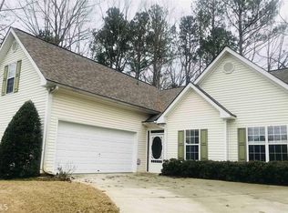 6116 Live Oak Dr, Flowery Branch, GA 30542