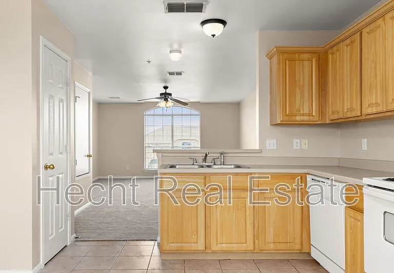 3117 Douglas Fir Dr #1 — Photo 11