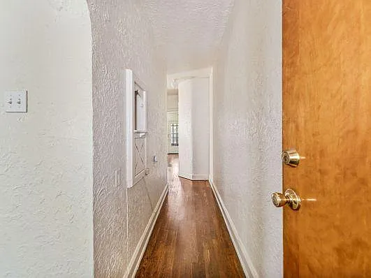 5556 Covode Street — Photo 4