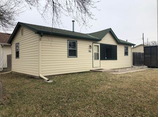 2529 S 12th St, Council Bluffs, IA 51501