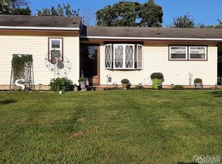 213 Kendall Rd, Kendall Park, NJ 08824