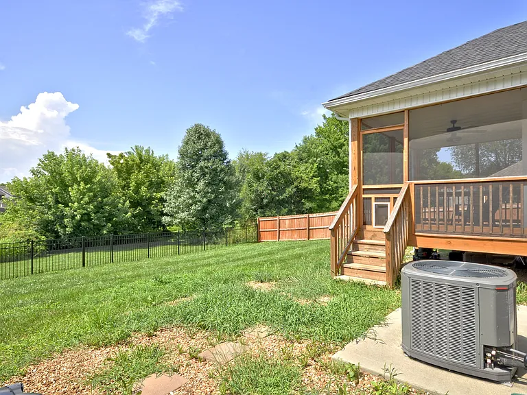 924 Burley Barn Rd — Photo 54