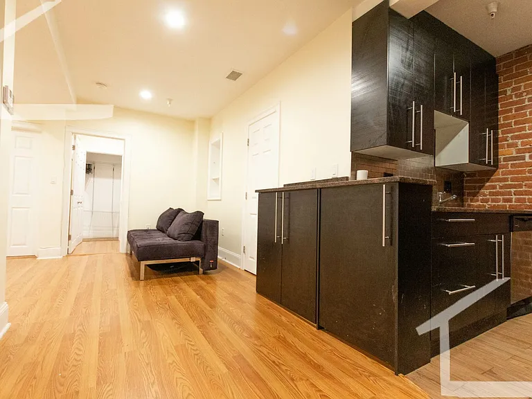 1191 Beacon St #3 — Photo 8