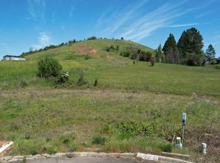 136 Stewart Ct #10, Roseburg, OR 97471
