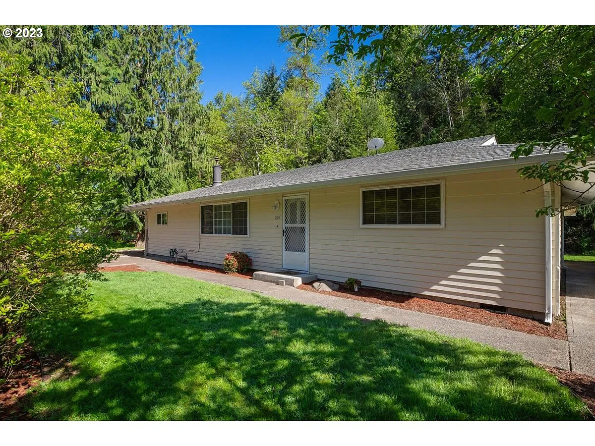 260 Laverne Dr photo 1