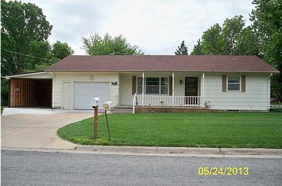 1st image of 305 W 23rd St