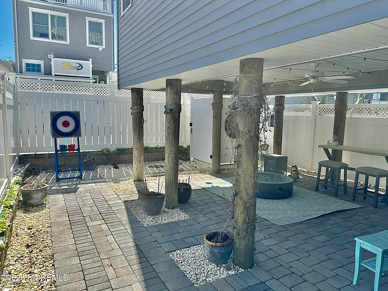 235 Sherman Ave — Photo 5