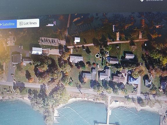 5th image of Lakeshore Dr