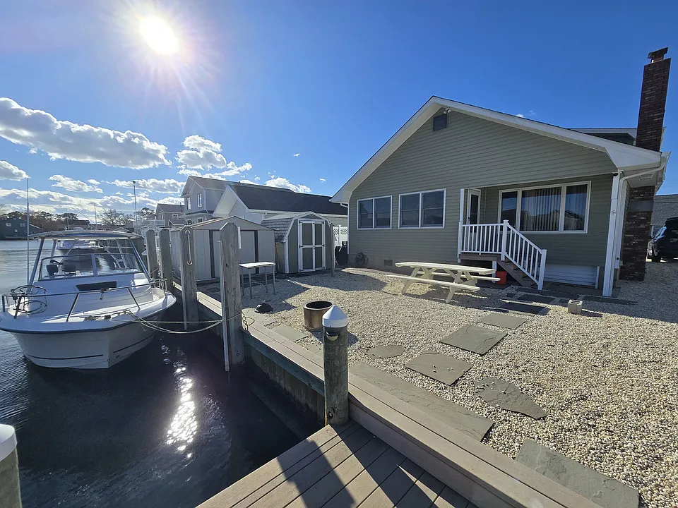 965 Seagull Dr