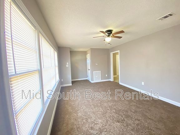 4th image of 520 Gardenia Ave