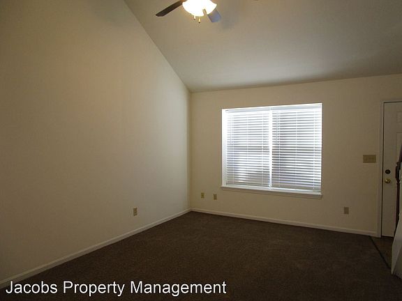 3rd image of 3502 Delmar Ct