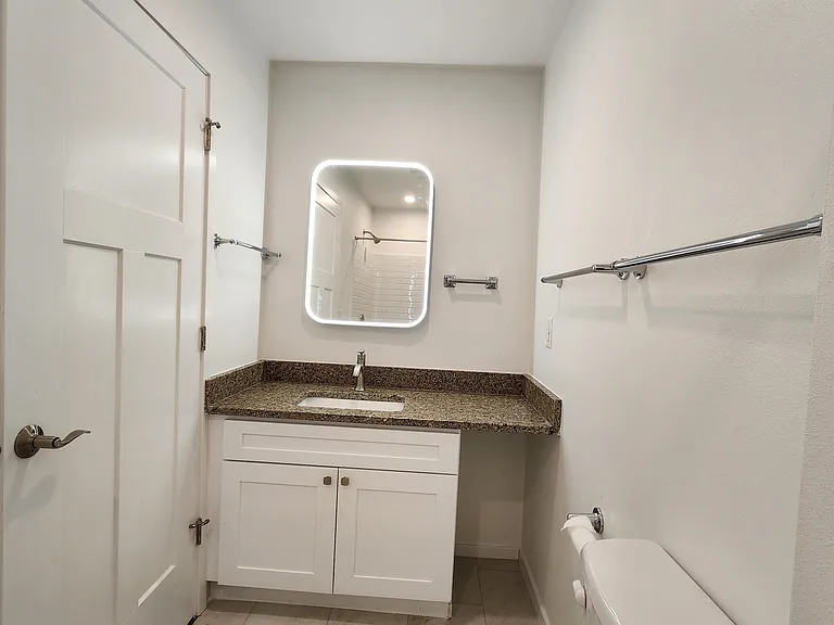 908 E Gorham St #1 — Photo 26