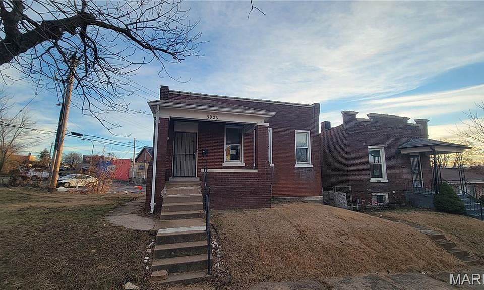 1st image of 3926 Tholozan Ave