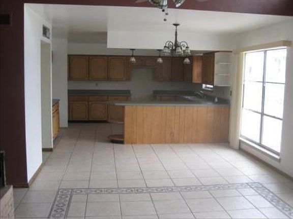 2nd image of 4855 Los Reales Dr