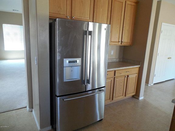 5th image of 17740 W Crocus Dr