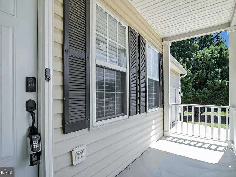 10886 Moore St — Photo 5