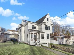 12 Pleasant Valley Cir, West Roxbury, MA 02132