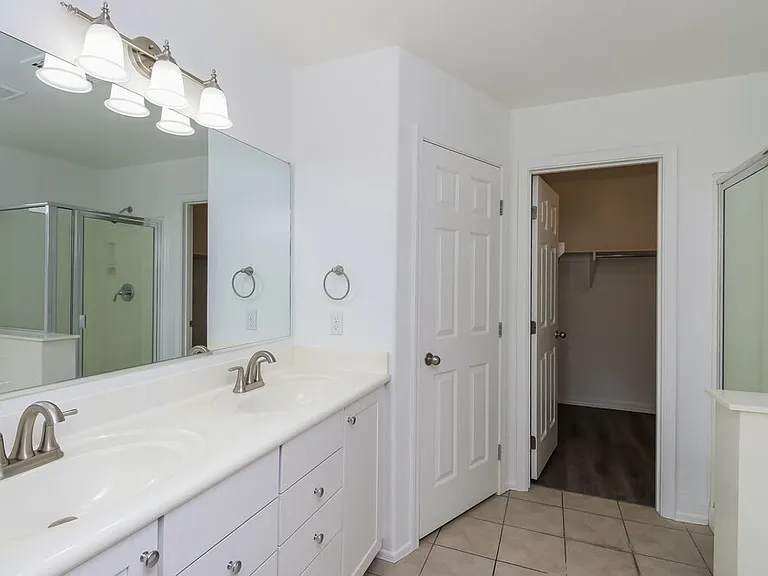 3829 E Kent Ave — Photo 11