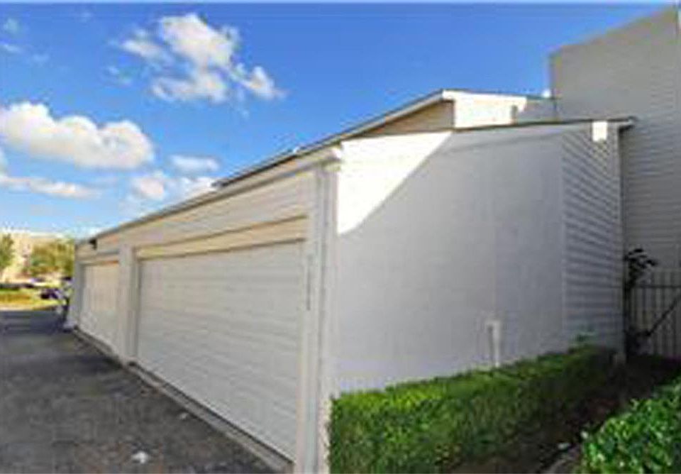 1st image of 7355 Antoine Dr