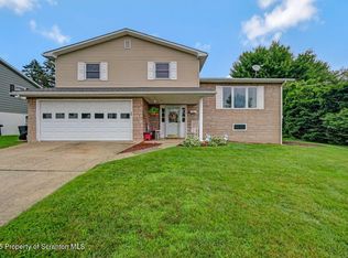 1211 Mine St, Old Forge, PA 18518