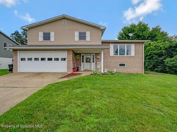 1211 Mine St, Old Forge, PA 18518