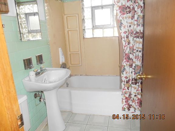 5th image of 2531 N 72nd Ct