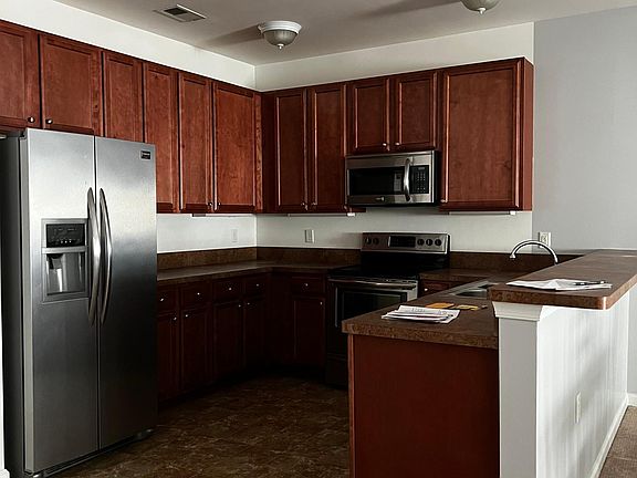 5th image of 5205 Nuthall Dr Unit 305