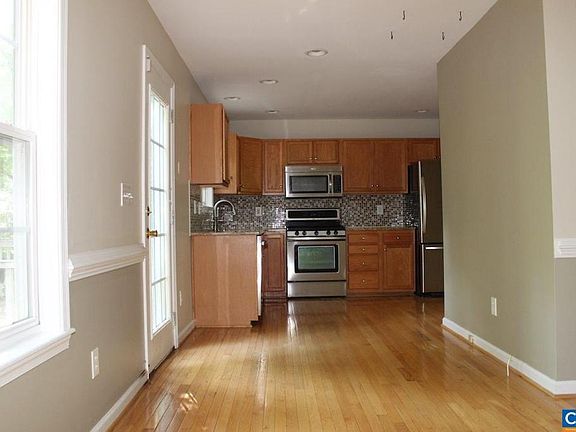 3rd image of 505 Jefferson Dr