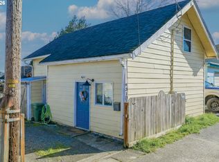 931 S 4th St, Coos Bay, OR