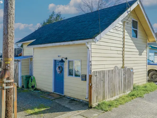 931 S 4th St, Coos Bay, OR 97420