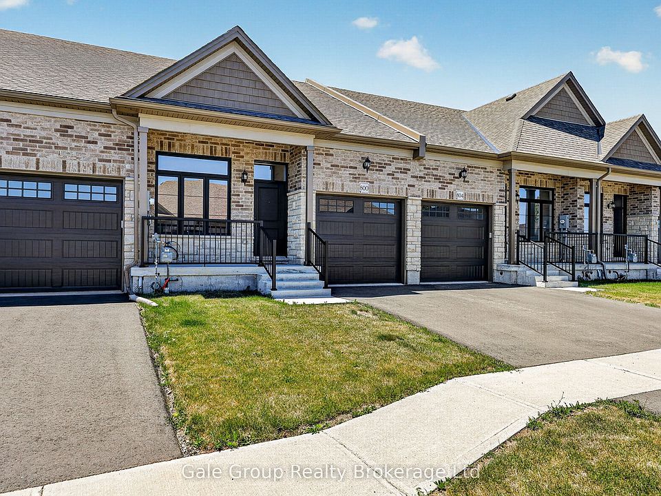 1st image of 808 Garden Court Cres